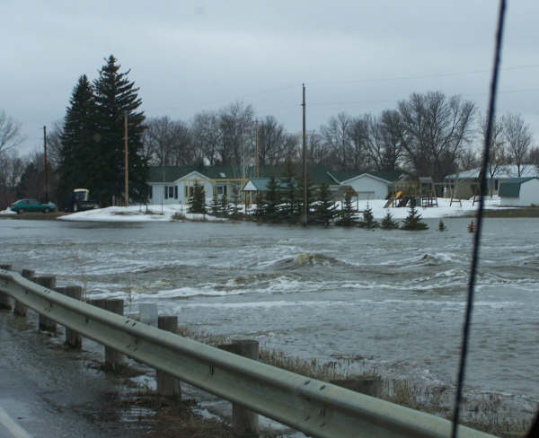 3-23-09-flood-054